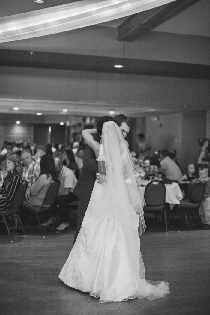 Brainerd Minnesota Wedding Photography by Laura Radniecki - Arrowwood Lodge