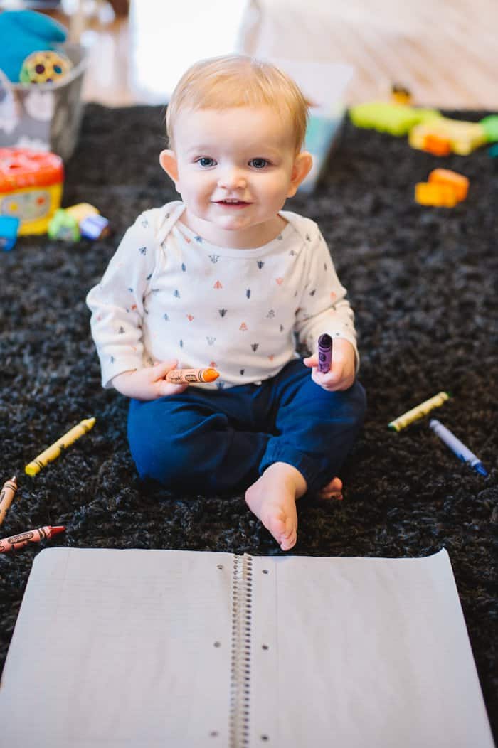 Art with Raleigh - How to Introduce Art to a Baby - Baby Friendly Art - 3 Tips for Making Art Fun with Babies | Art for babies, baby art, baby art projects