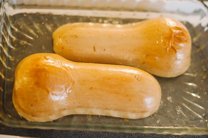 How to Make Squash Puree - Homemade Baby Food | Squash puree for baby, squash puree baby food, squash puree baby, squash puree for baby how to make