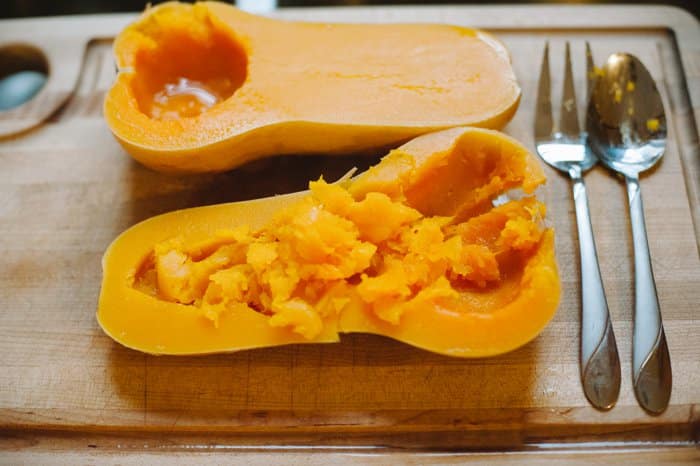 How to Make Squash Puree - Homemade Baby Food | Squash puree for baby, squash puree baby food, squash puree baby, squash puree for baby how to make