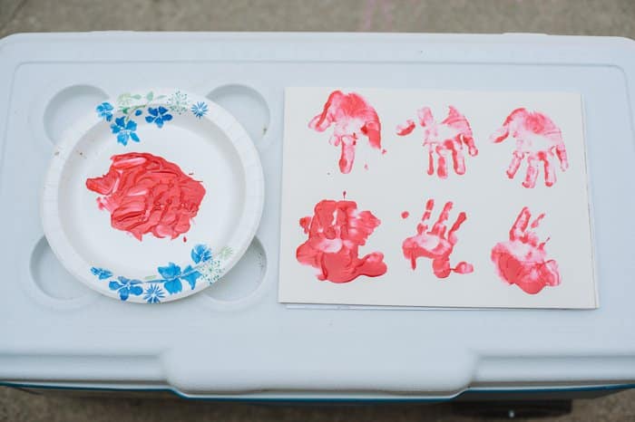 I APPLEsolutely Love You - Kids Handprint Art Idea! | Kids Art, Kids Crafts Ideas, Handprint Crafts, Kids Handprint Art Apple, Apple Handprint Art