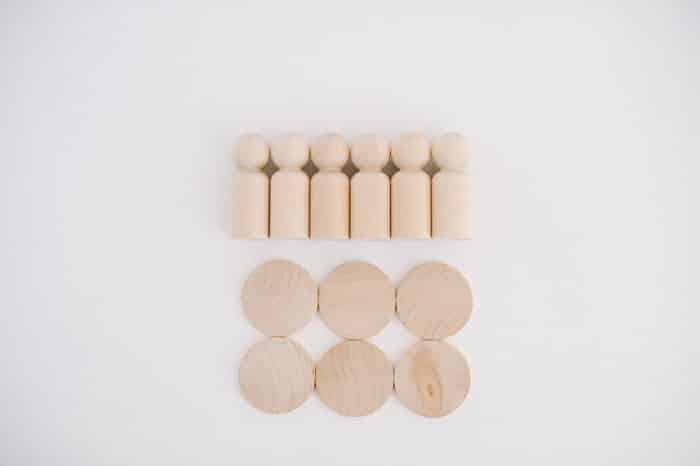 Wooden peg dolls and wood circles for kids crafts