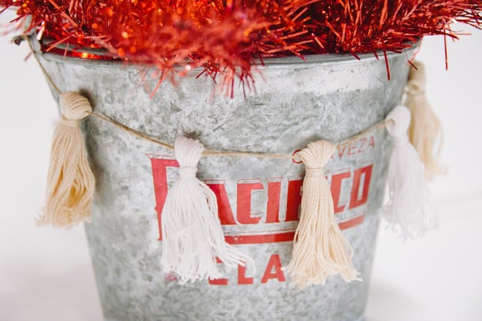 diy christmas tassel decor