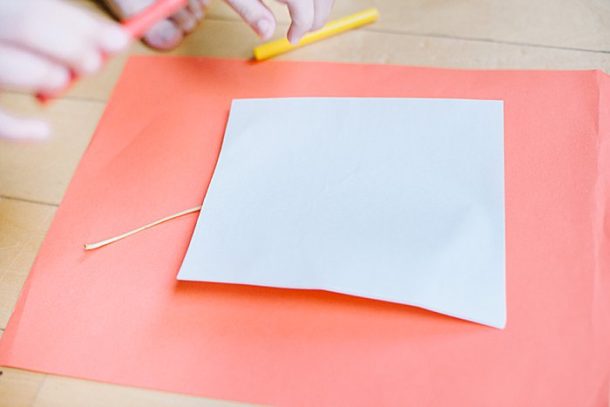 Easy Leaf Rubbing for Kids - Laura Radniecki