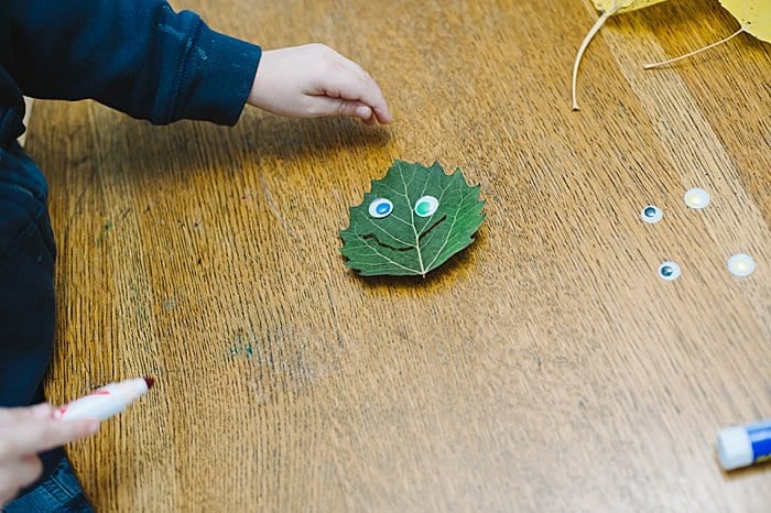 leaf puppets preschool and toddlers