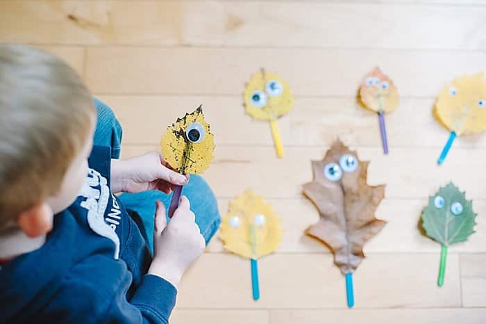 diy leaf puppets