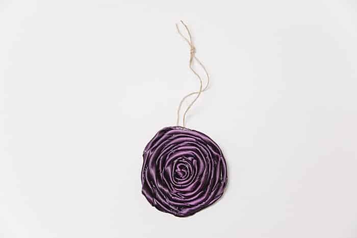 Day 28_ How to Make a Rolled Ribbon Rosette Ornament - 30 Days of Ornaments Project