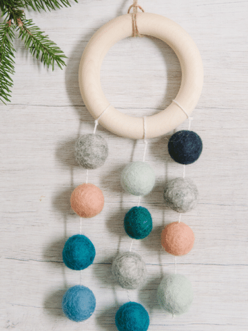 Day 11: How to Make a Felt Ball Dreamcatcher Ornament | The 30 Days of Ornaments Project