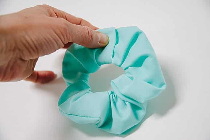 how to make diy scrunchies a step by step tutorial