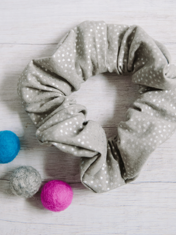 How to Make DIY No Sew Scrunchie