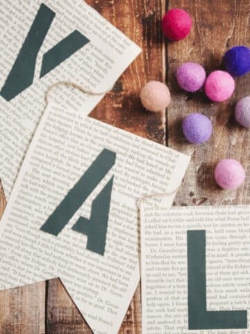 How to make a Valentine's Day banner.