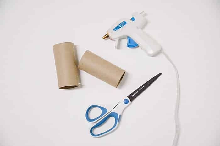 Supplies needed to make diy paper flowers.