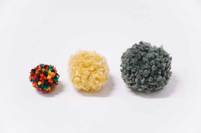 what is the best type of yarn to use to make diy pom poms