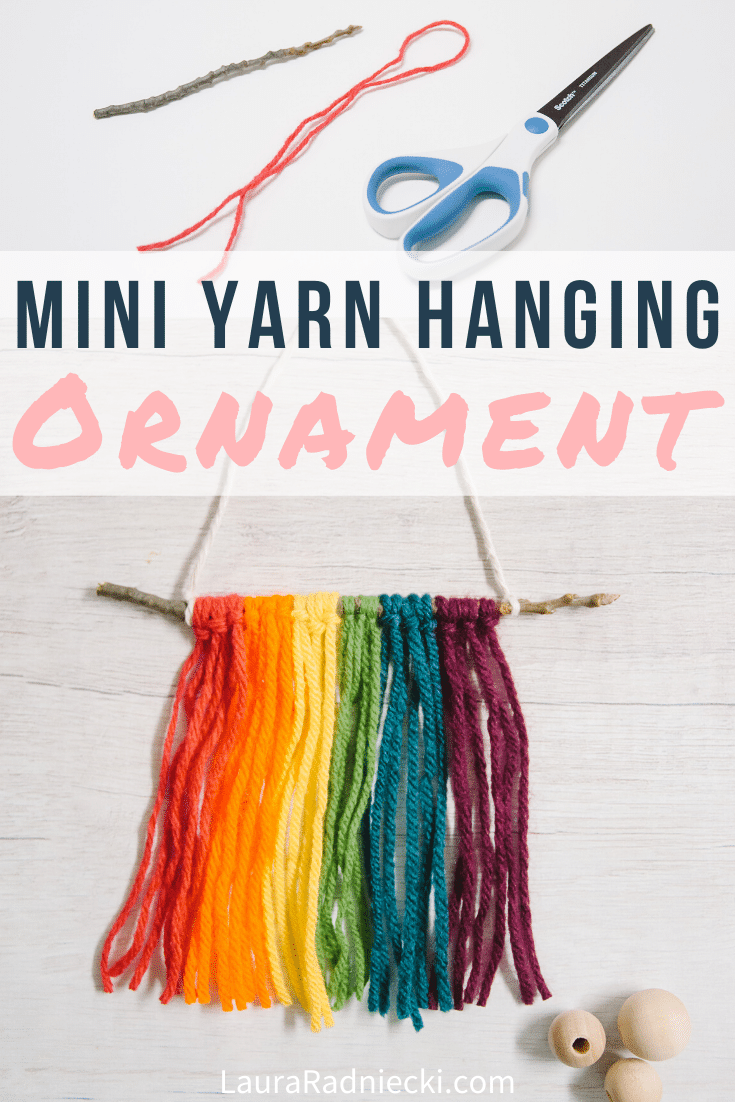 Mini DIY Yarn Wall Hanging Ornament _ Christmas Ornament Ideas