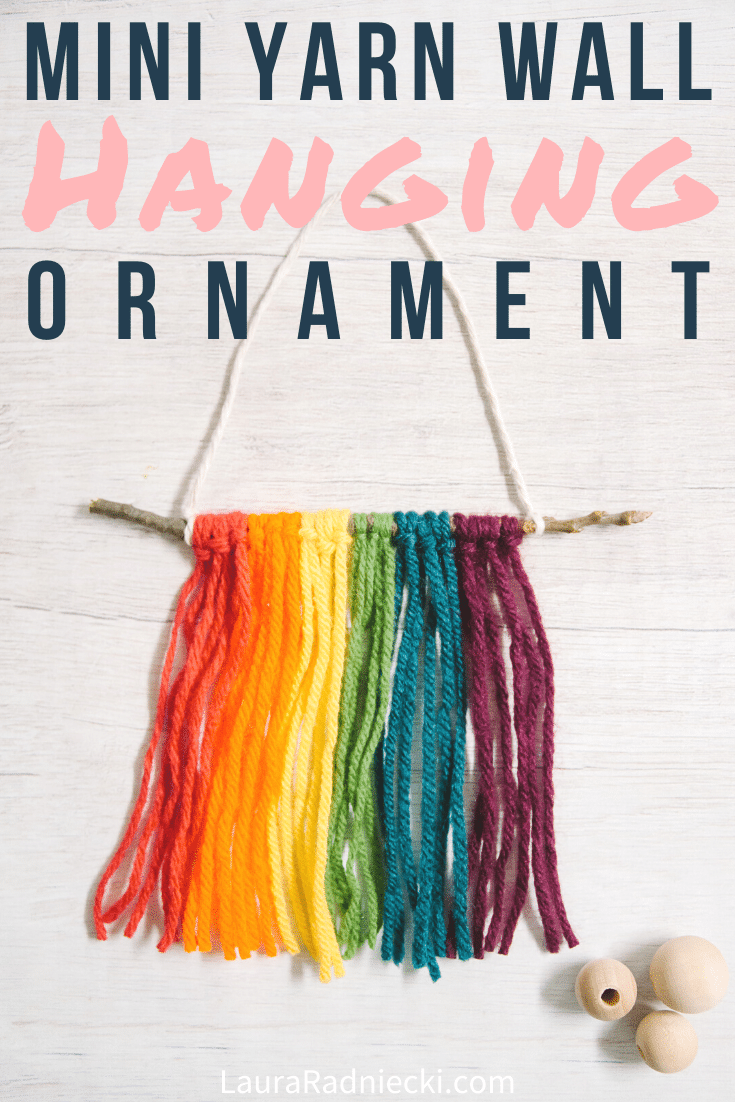 Mini DIY Yarn Wall Hanging Ornament _ Christmas Ornament Ideas