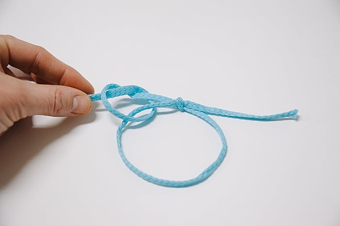 pull the sliding knot tight