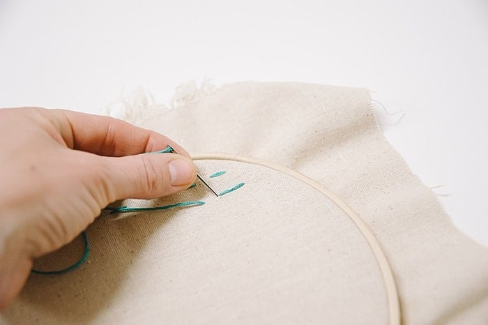 how to back stitch embroidery