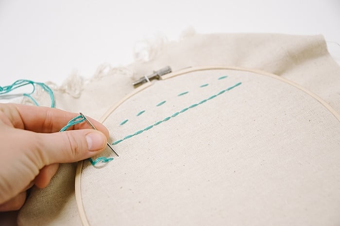 how to embroidery a split stitch