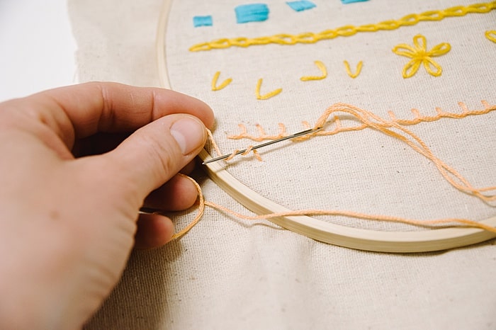 how to make a french knot embroidery stitch