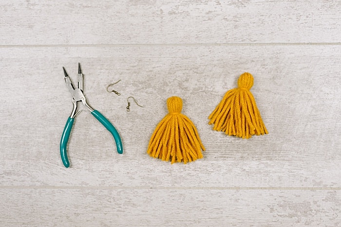 how to make yarn tassel earrings