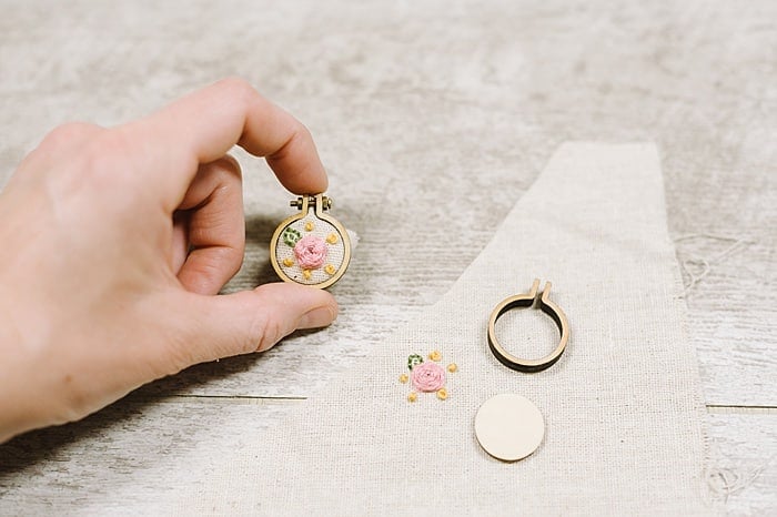 How to Make Mini Embroidery Hoop Earrings