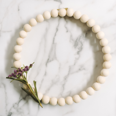How to Make a Wreath with Wooden Beads
