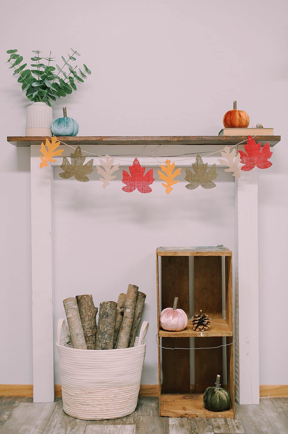 How to Make a Burlap Leaf Garland