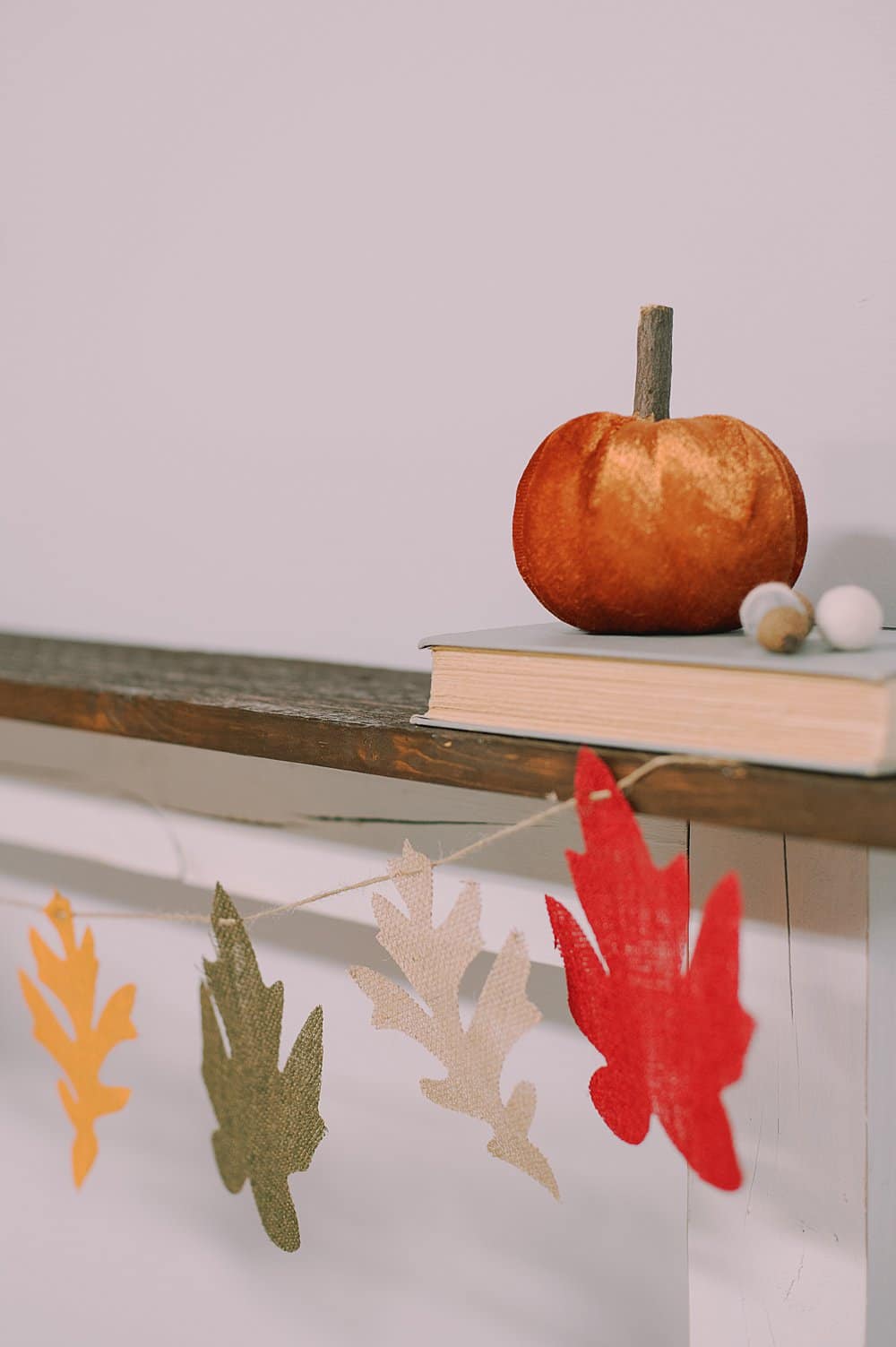 How to Make a Burlap Leaf Garland