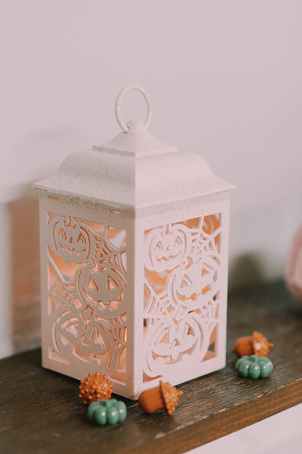 How to Make DIY Halloween Lanterns