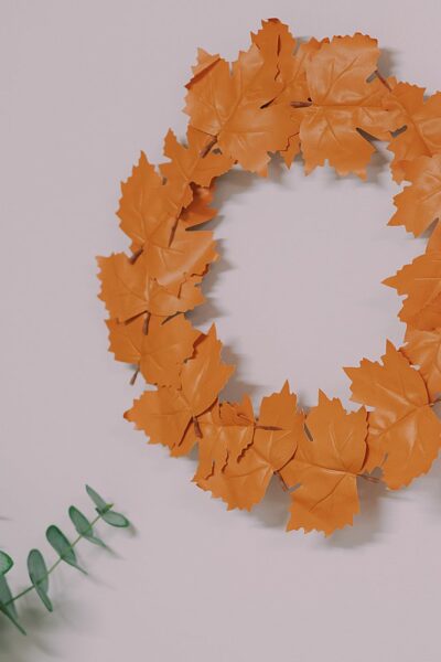 how to make a faux leather leaf wreath for fall