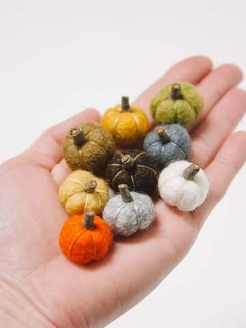 how to make mini felt ball pumpkins for fall