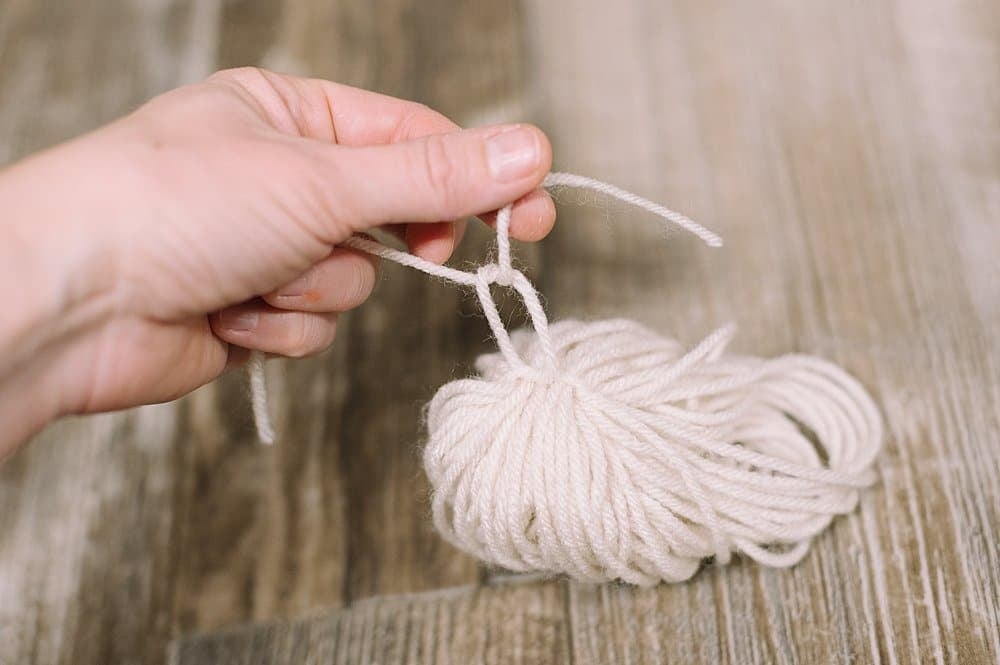 make a yarn tassel for your yarn and sock gnome