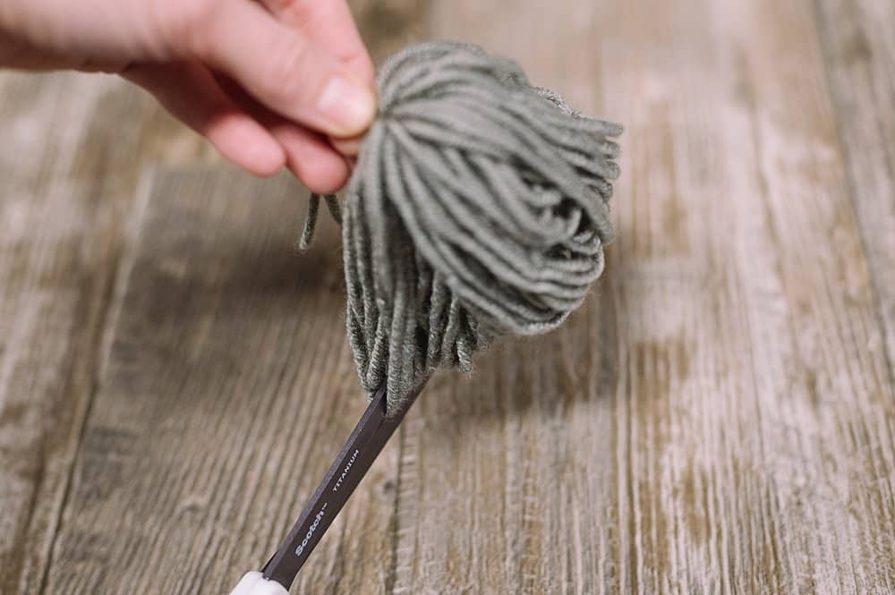 how to make a yarn and sock gnome