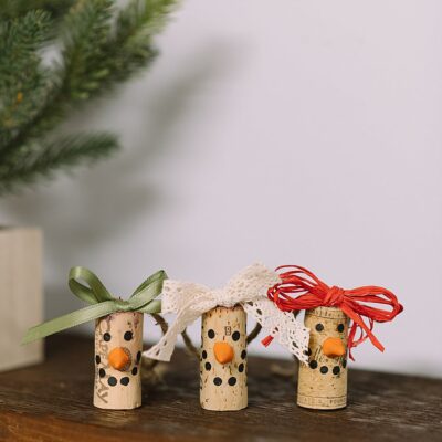How to Make a Cork Snowman Ornament