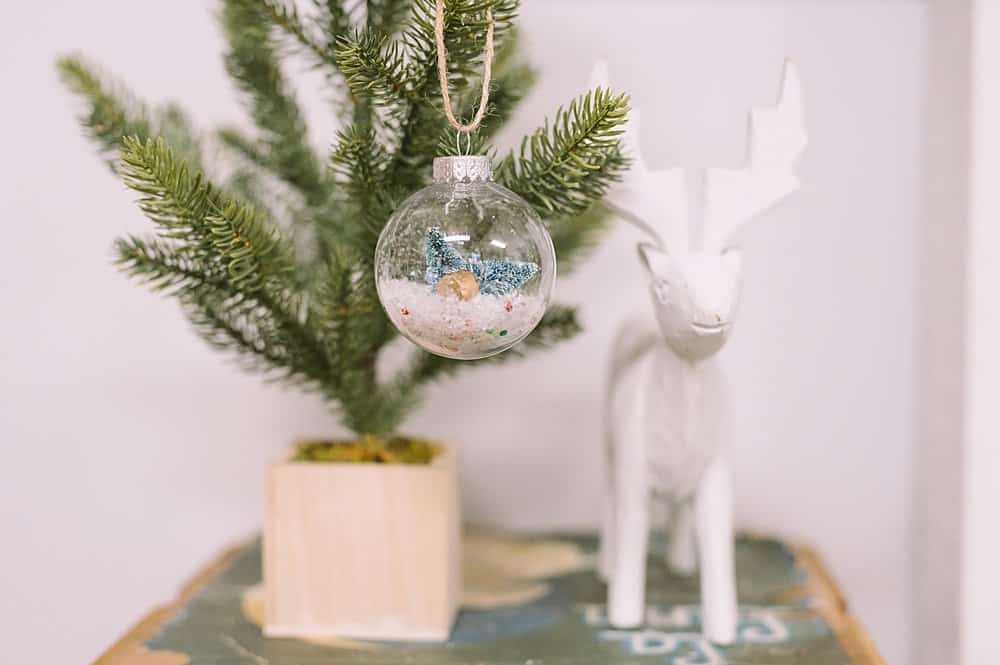 how to make a christmas snow globe ornament