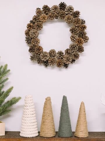 how to make a pinecone wreath