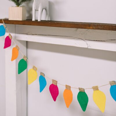 DIY Felt Lightbulb Garland for Christmas