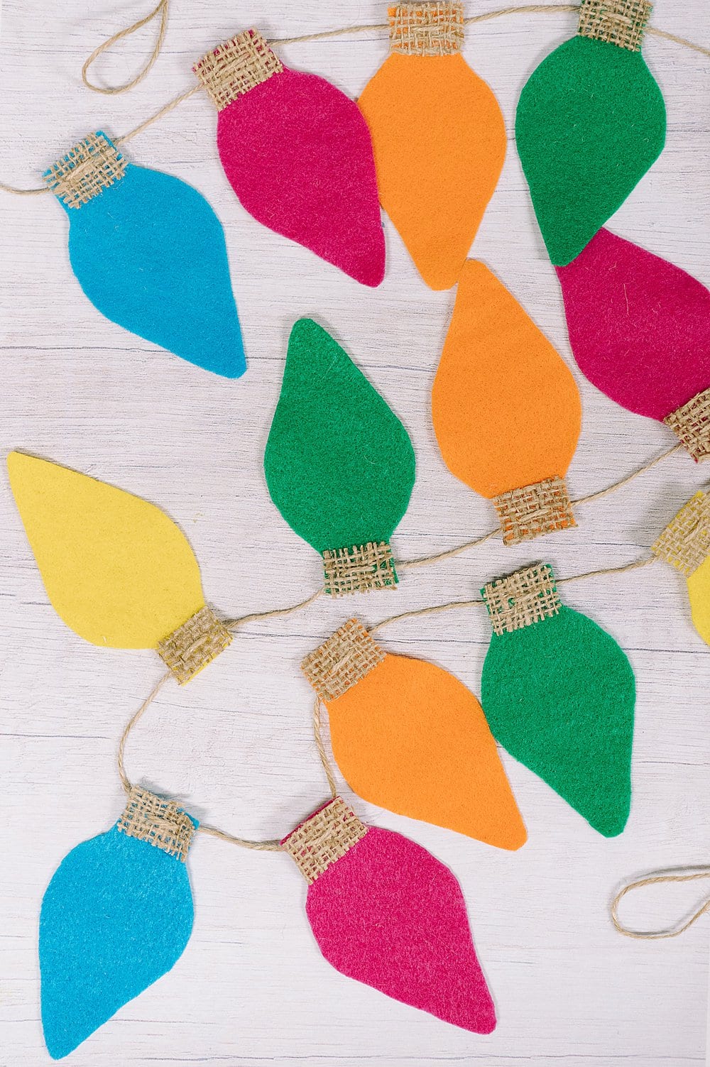 garland of lightbulbs made from felt