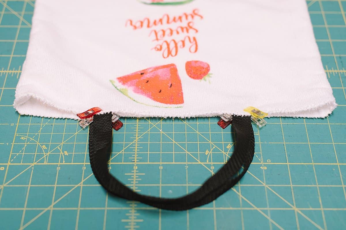 make a Hello Sweet Summer tote bag from a towel