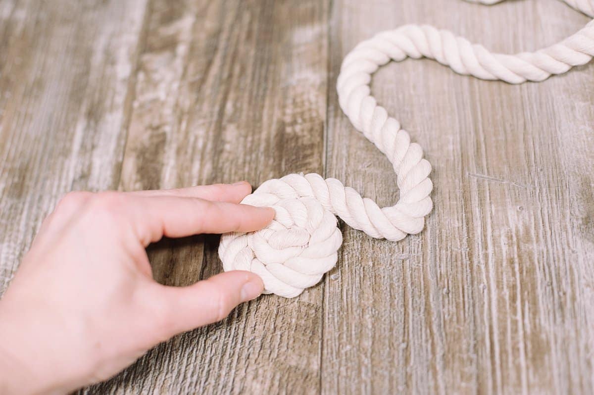 coil rope to make a coaster