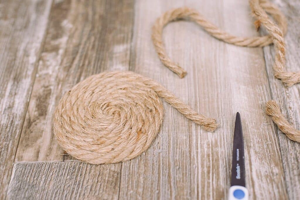 How to Make a Rope Coaster DIY Rope Trivet