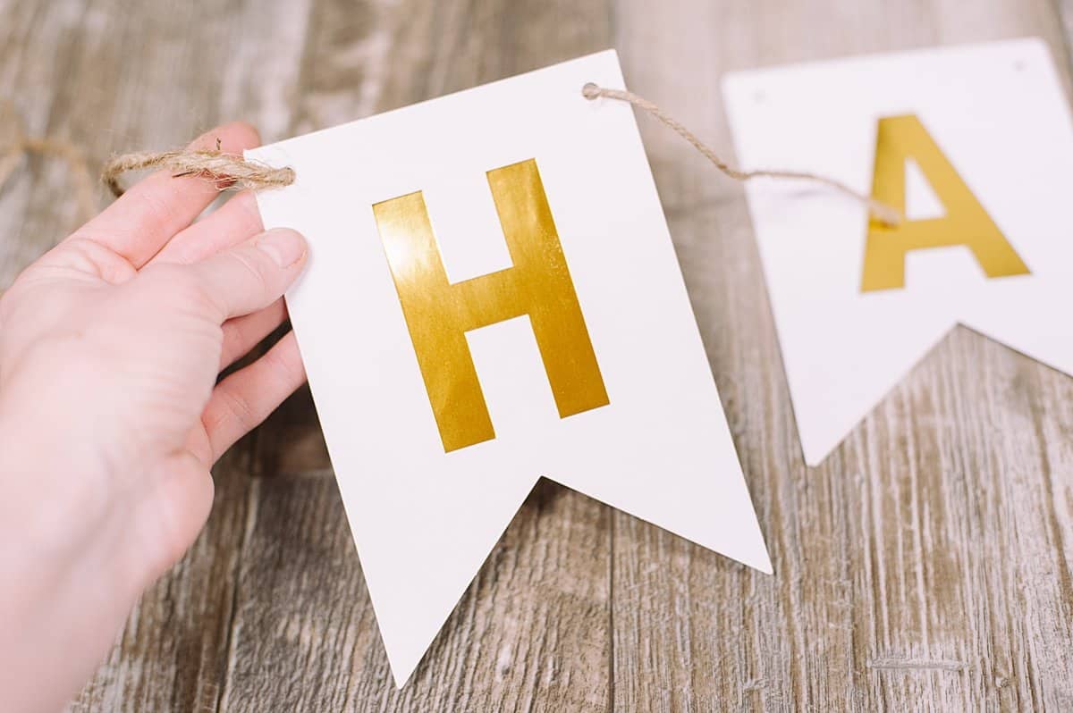 How to make a DIY Happy Birthday Banner