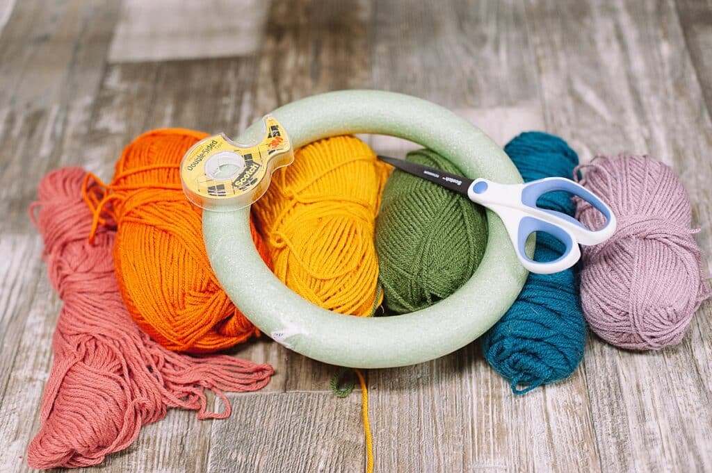 How to Make a Yarn Wrapped Rainbow