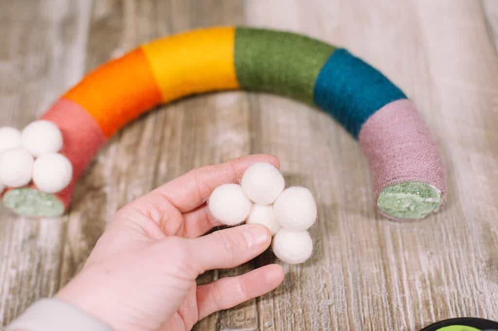 How to Make a Yarn Wrapped Rainbow