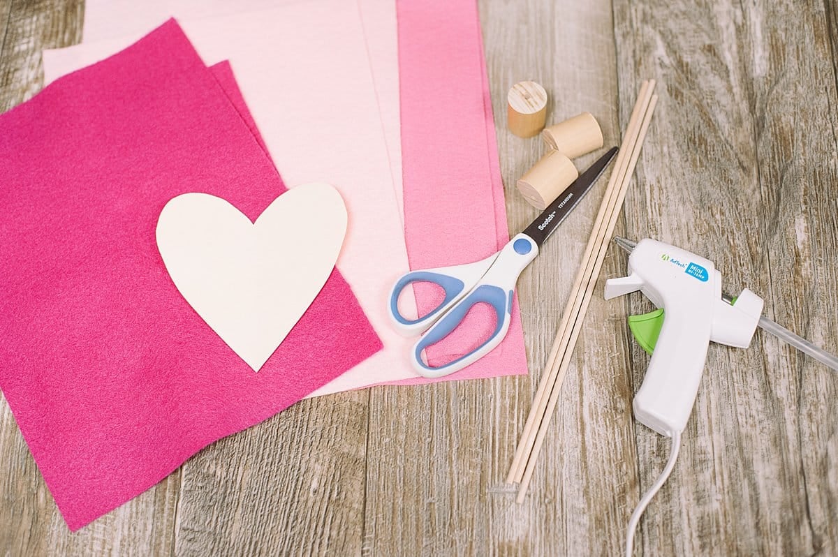 supplies needed to make felt hearts