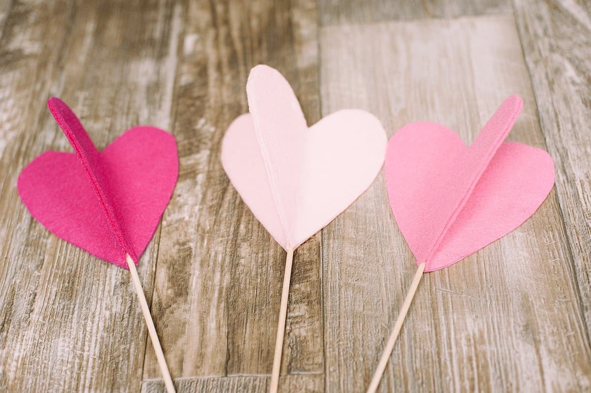 How to make valentine's day felt hearts.