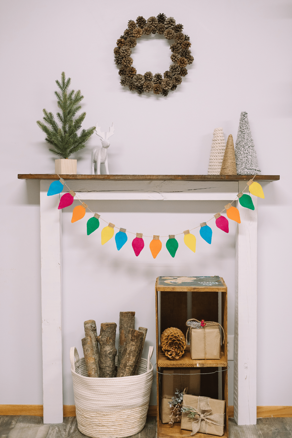 DIY Felt Lightbulb Garland for Christmas