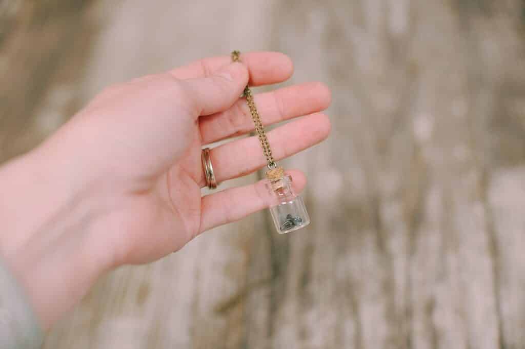 How to Make a Mini Glass Bottle Necklace with Sharks Teeth Inside