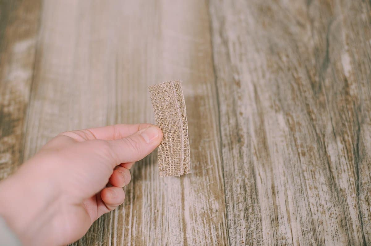 folded burlap for the middle of a bow