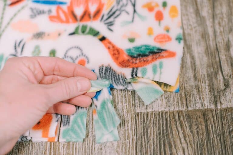 How to Make a Fleece Tie Blanket No Sew Fleece Blanket